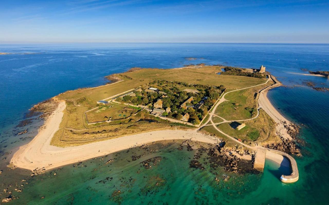 Maison Normande Proche De La Mer Et Des Lieux Touristiques Quettehou Екстериор снимка